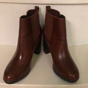Clark’s Ankle Boots new (never worn)